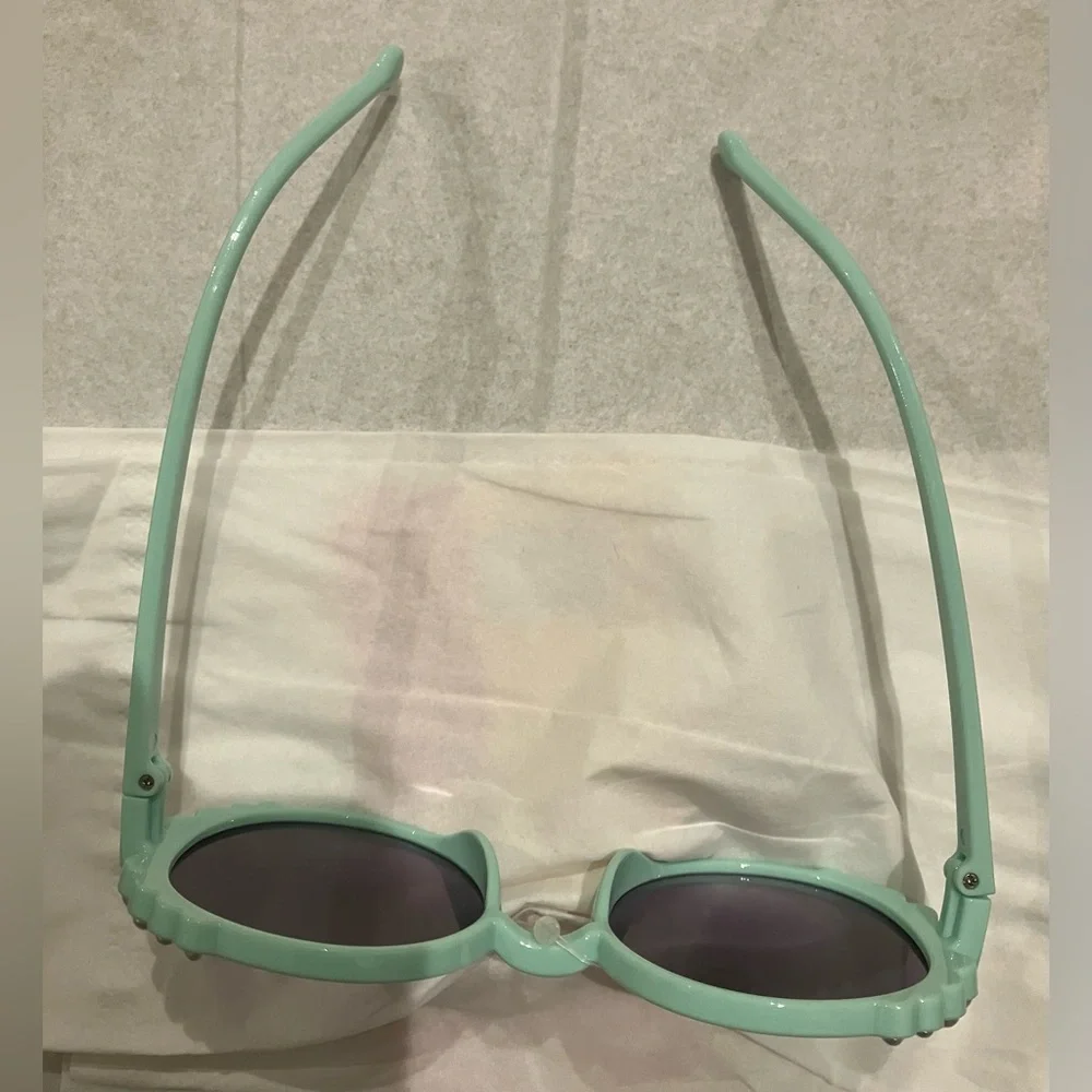 Kids sunglasses NWT